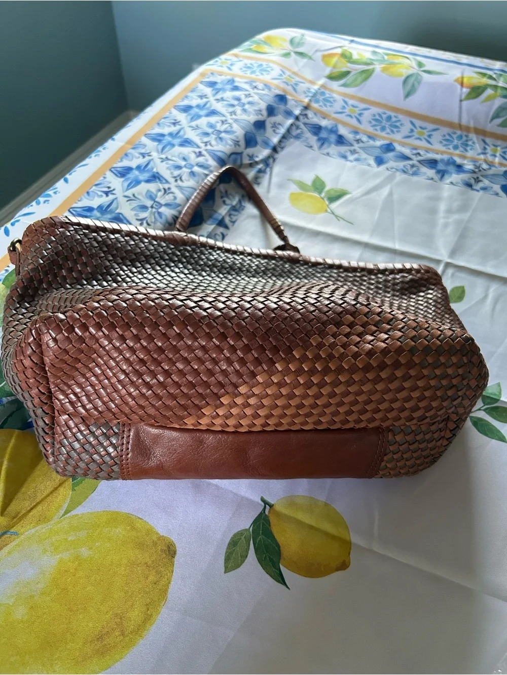 Woven Genuine Leather Tote Bag - Brown Ombré - Picture 4 of 4